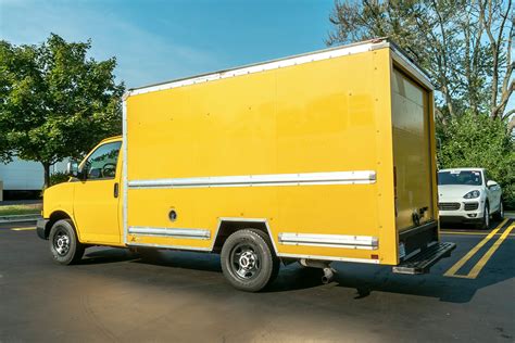 New and Used Box Truck - Straight Truck For Sale View Makes | View New | View Used | View States | View Body Makes | View Body Types | About Box Truck - Straight Truck Trucks Available Colors close close Trucks by Class CLASS 1 (GVW 0 - 6000) (340) CLASS 2 (GVW 6001 - 10000) (1,087) CLASS 3 (GVW 10001 - 14000) (2,998) 